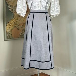 Women’s Vintage Clarissa Ultra Suede 70s light Blue w/ Navy Piping A-Line Midi‎